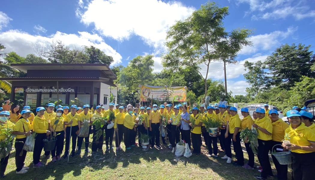 โครงการ 1 อปท.1สวนสมุนไพร เฉลิมพระเกียรติ พระบาทสมเด็จพระเจ้าอยู่หัวเนื่องในโอกาสวันเฉลิมพระชนมพรรษา ในวันที่ 28 กรกฎาคม 2566 ณ โรงพยาบาลส่งเสริมสุขภาพตำบลเชียงพิณ